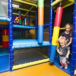 Parque de Campismo Vakantiecentrum De Ullingse Bergen 3*