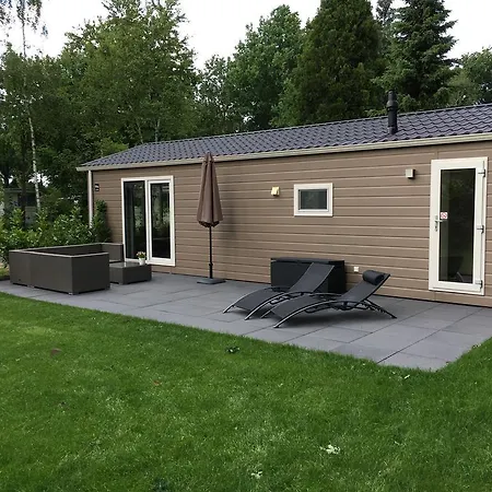 مكان تخييم Vakantiecentrum De Ullingse Bergen